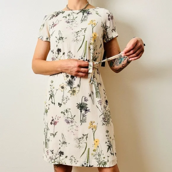 New American living floral mini dress belted - Picture 3 of 7